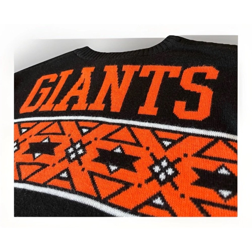 San Francisco Giants Crewneck Holiday Sweater | MLB Genuine Merchandise | Men M - Picture 4 of 9